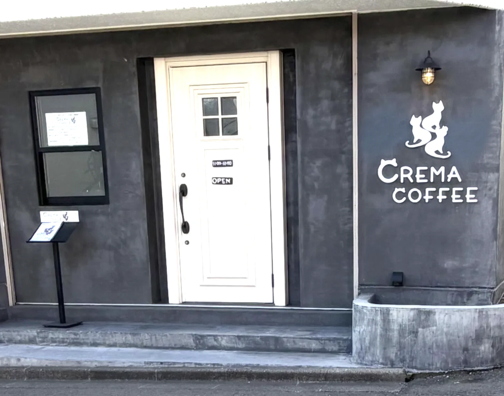 CREMA COFFEE 店舗外観